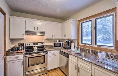 Tannersville Villa | Well-Appointed Villa w/Sauna at Camelback Mtn