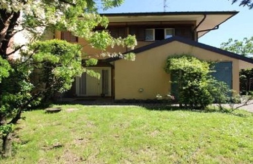 Arcore Apartment | Well located house to visit North of Italy, Brianza, Como and Lecco lakes, Monza