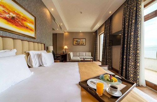 Basiskele Hotel | Wellborn Luxury Hotel