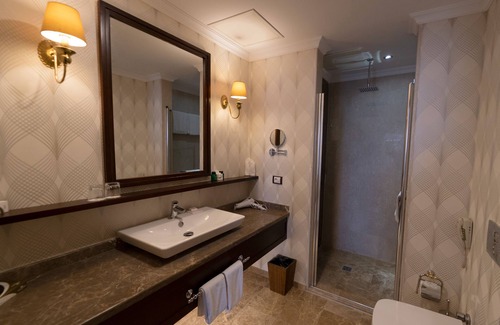 Basiskele Hotel | Wellborn Luxury Hotel