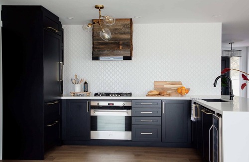 Carrying Place House | Wellers Landing - Prince Edward County Lakehouse