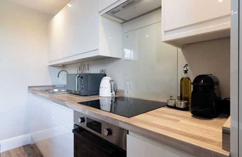 Bristol Apartment | Wellington Place | 3 Bedroom Apartment (No.4)