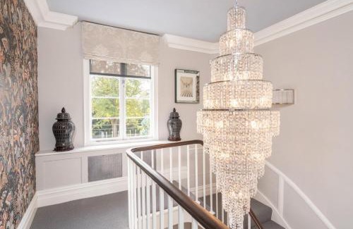 Cheltenham Apartment | Wellington Square - By Luxury Apartments