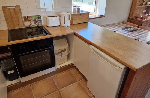 Plwmp Cottage | Welsh Coastal Cottage nr Llangrannog & New Quay with Donkeys & woodburner