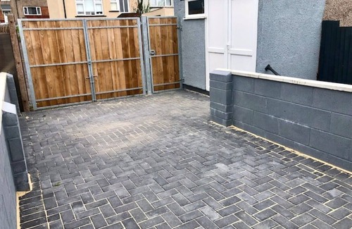 Park Apartment | Welsh Getaway Home 1 (10 mins to Bike Park Wales)n
