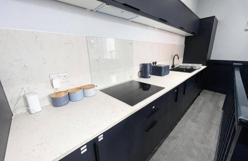 South Shore Apartment | Wembley Suite by Sasco