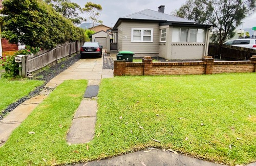 Fairy Meadow House | We’re closed because we’ve long term rental