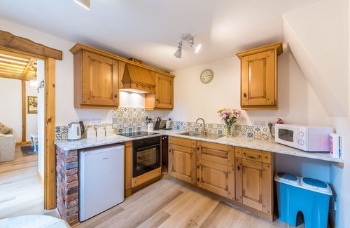 Lanner House | Wesley House Holidays - Quirky Cottage - Set in 4 acres of meadows