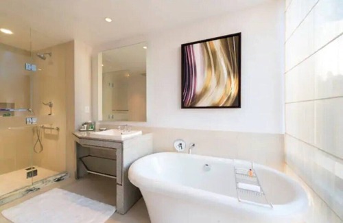 Central Park South Hotel | West 57th Street, a Hilton Club - 1 - Bedroom - 1 BD