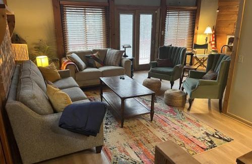 Northeast House | West Boon Woods