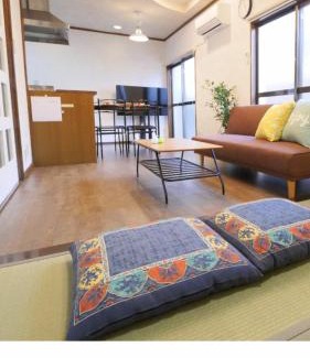 Hiroshima City Centre House | west crab base