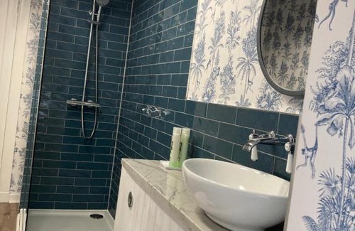 New Town Bed & Breakfast | West End Townhouse