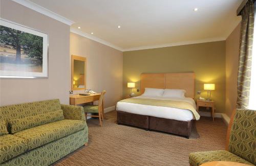 Hadley Wood Hotel | West Lodge Park