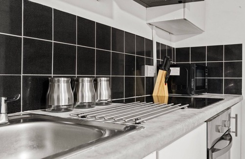 High Wycombe Apartment | West Side Studio Apartment