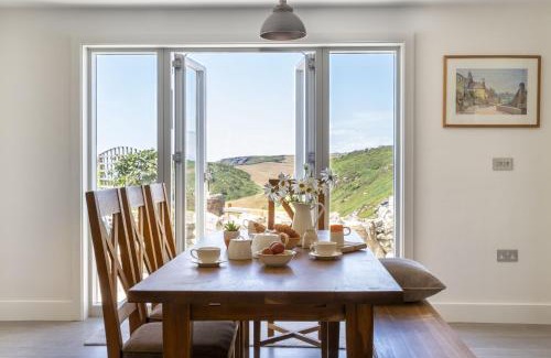 Salcombe House | West Soar House