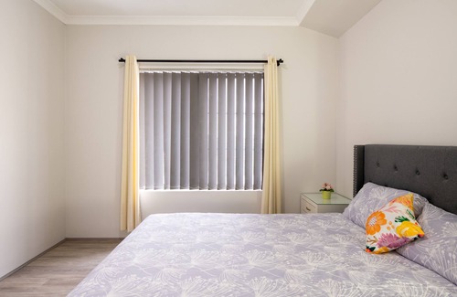 Caversham Bed & Breakfast | West Swan B&B