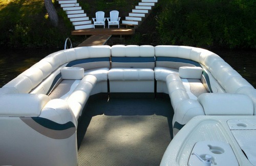 Lewiston House | West Twin Lake Waterfront Home - 25' Bennington Pontoon Boat and more!