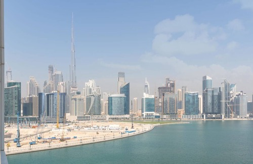 Business Bay Apartment | West Wharf IV - One Bedroom Apartment, Sleeps 2