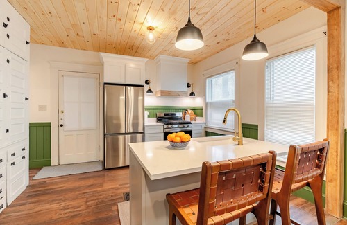 Eastside Apartment | Westcott flat, Five minutes to SU