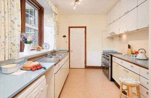 Langholm Cottage | WESTERKIRK MAINS, pet friendly, with a garden in Westerkirk