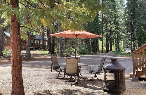 Shingletown RV Rental | Western Cabin at Bigfoot Lodging Lassen