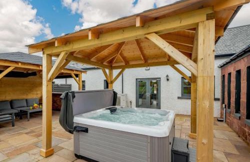 Alexandria House | Westertonhill Holiday Lodges - Private Hot Tub Hire Available
