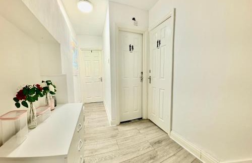 Shepherd's Bush House | Westfield London Shepherds Bush