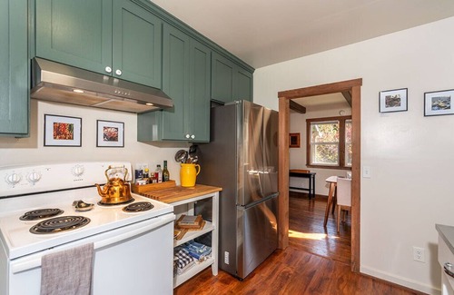 Trinidad House | Westhaven Woods~Low rate special! Near beach & Redwoods!