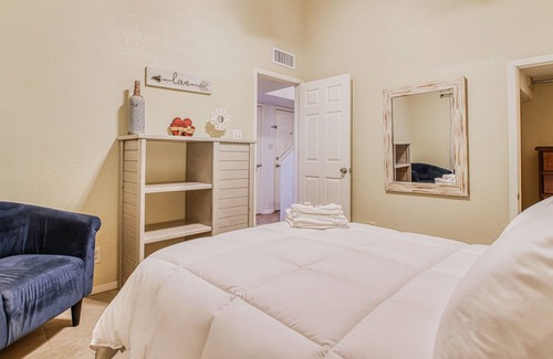 El Paso House | Westside Villa, 3bd2bth, Beautiful yard, Home Gym