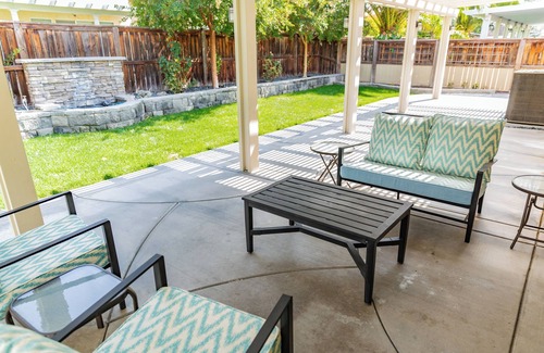 Sun City House | WH - NEW Spacious, Furnished 5 Bedroom Home in Menifee CA