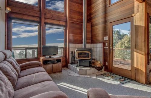 Mendocino House | Whale Song