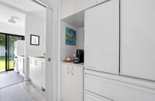 Augusta House | Whale Tails Augusta - stylishly modern in the town of Augusta