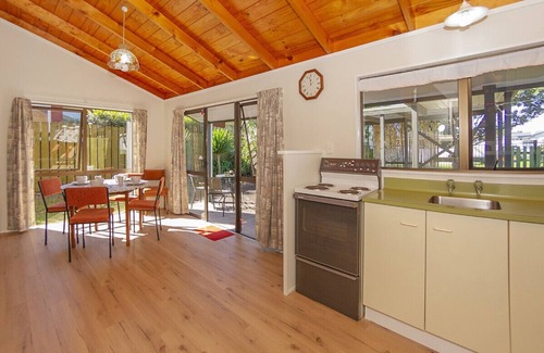 Whangamata Cottage | Whangamata Wonder - Whangamata Holiday Home