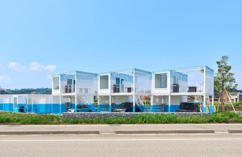 Himi Resort | WHARFandCO