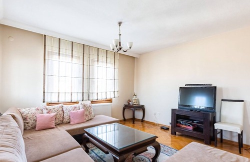 Sariyer Apartment | What about amazing sea view and great location?