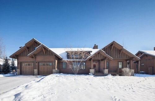 Whitefish Apartment | Where Comfort Meets Wilderness | Luxury Home Near Wetland Preserve