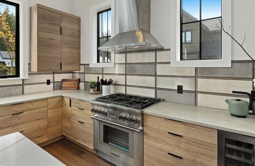 Roslyn House | Where Family & Friends Connect — Outdoor Living, Year-Round