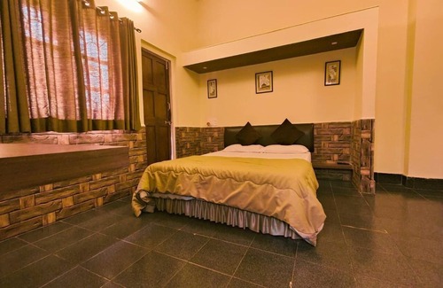 Saunta Vaddo Hotel | Where Luxury Meets Comfort !