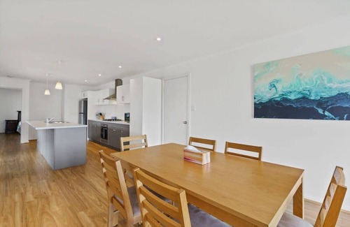 Goolwa South House | Where the River meets the Sea 66 Colman Rd Goolwa-No Linen Included