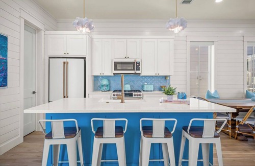 Port Aransas Cottage | Where the spirit of the West meets the beauty of the sea.