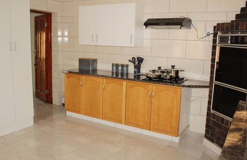 Germiston Cabin | WHERE TRANQUILITY, SERENITY, ELEGANCE & BEAUTY STAYS "HOME AWAY FROM HOME FEEL"