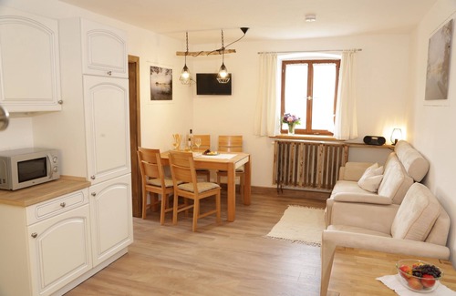 Eggstatt Apartment | Whg 7 100qm, 2 Schlafzimmer, Balkon