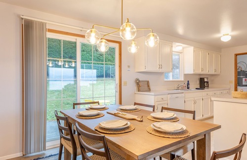 Coupeville House | Whidbey Bliss by AvantStay | 2min to Beach + View