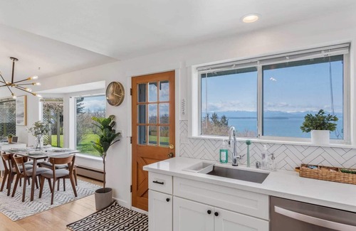 Coupeville House | Whidbey Island Getaway with Unobstructed Ocean Views