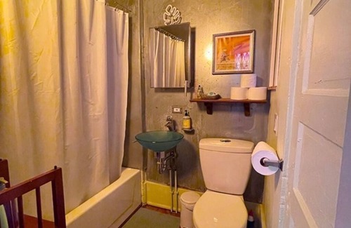 Glen Iris Apartment | Whimsical 1-bedroom apartment