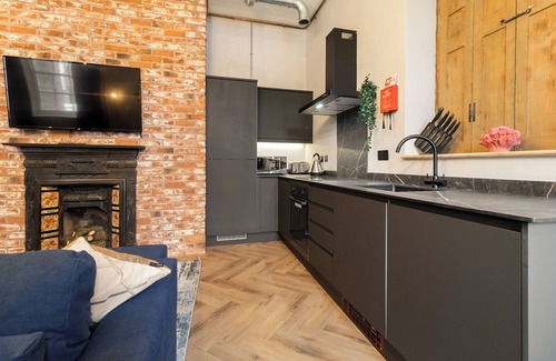 Worcester Apartment | WhiskAwayStays Shaw Mews Apartment 3