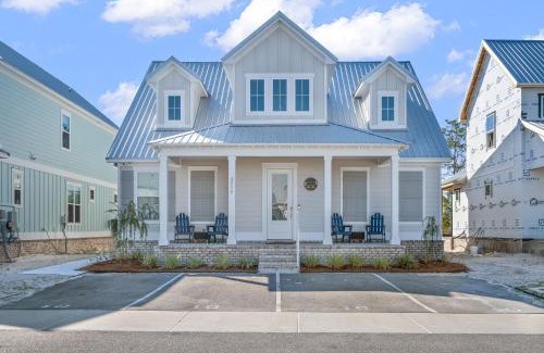 Orange Beach House | Whiskey Sands - Luxury by Gulf State Park, Great Views, Walk to Beach and Restaurants, Beautiful Pool, Fenced Yard!