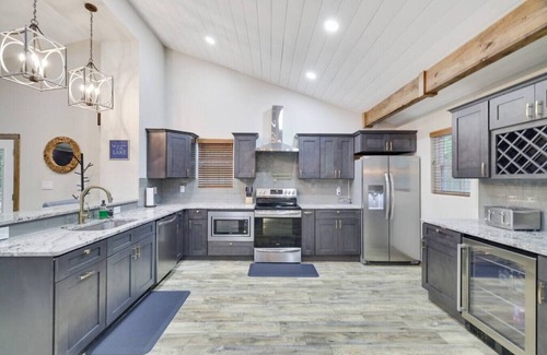 Lake Harmony Cabin | Whisky Pines Retreat in Lake Harmony w/Outdoor Firepit, Gazebo, Kid-Friendly!