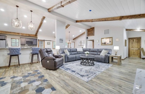 Lake Harmony Cabin | Whisky Pines Retreat in Lake Harmony w/Outdoor Firepit, Gazebo, Kid-Friendly!