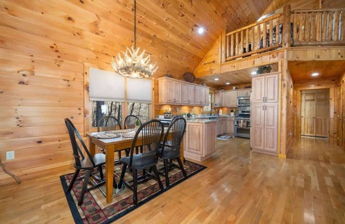 My Mountain Cabin | Whispering Bear Lodge